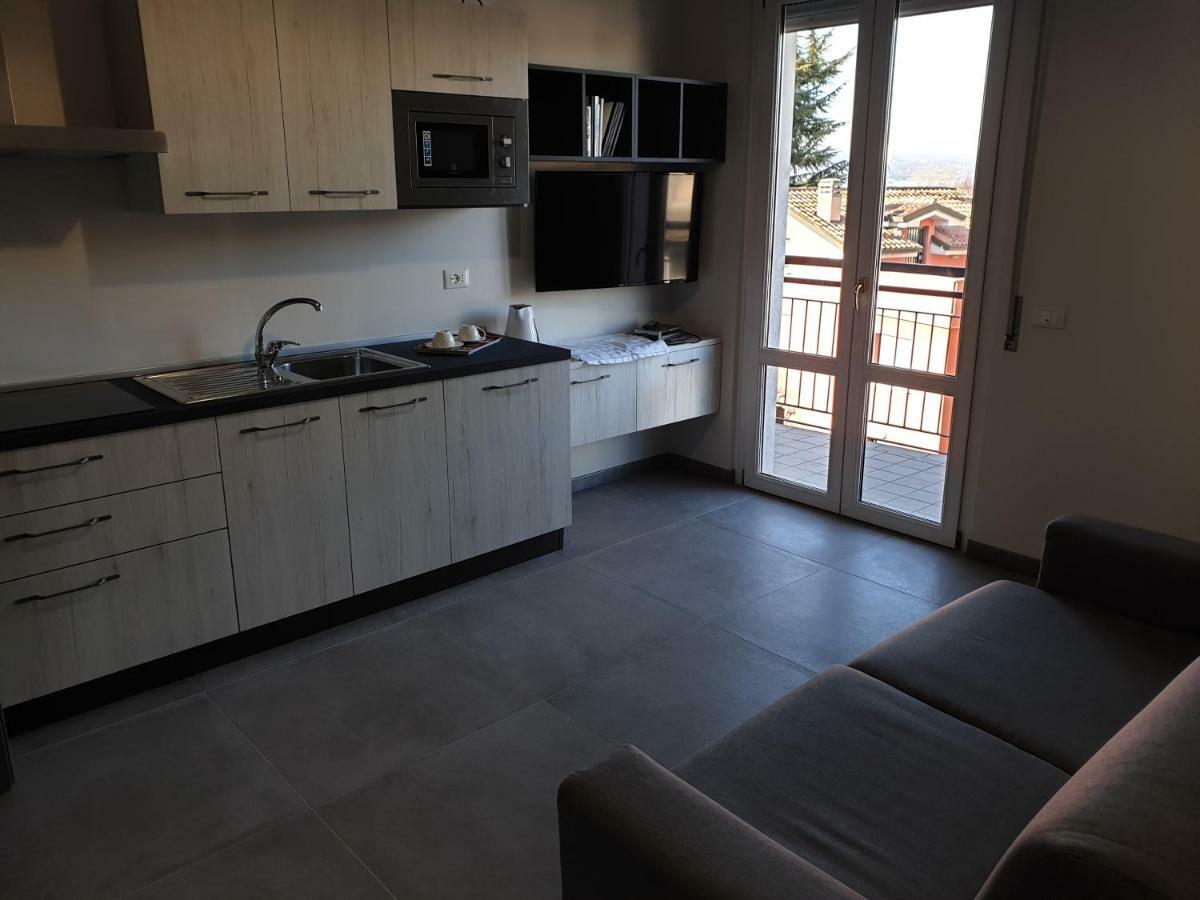 Sun Lake Apartments Desenzano del Garda Exterior foto
