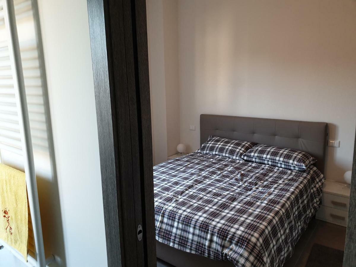 Sun Lake Apartments Desenzano del Garda Exterior foto